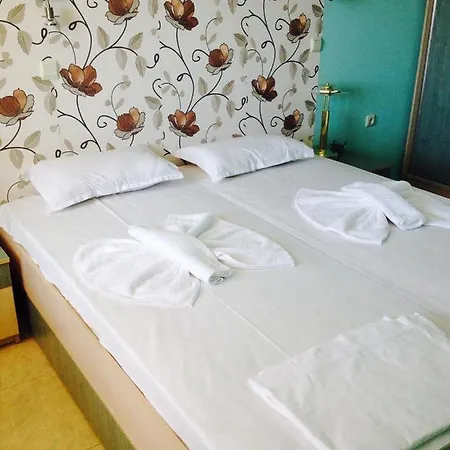 Luxor Apart Marina Dinevi - Kambani Apartamento